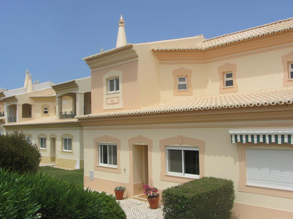 Fairviews Villa On Boavista Golf Resort Лагос Стая снимка