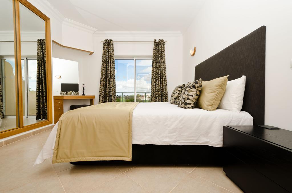 Fairviews Villa On Boavista Golf Resort Лагос Стая снимка